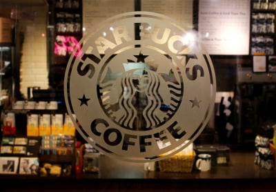 "100% 윤리적 커피라더니"…스타벅스에 소비자들 '뿔났다'