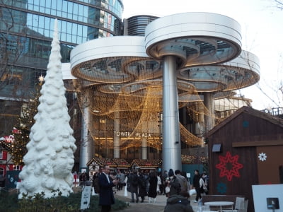 건축판 '살바도르 달리'의 시계…도쿄 아자부다이힐스를 가다 