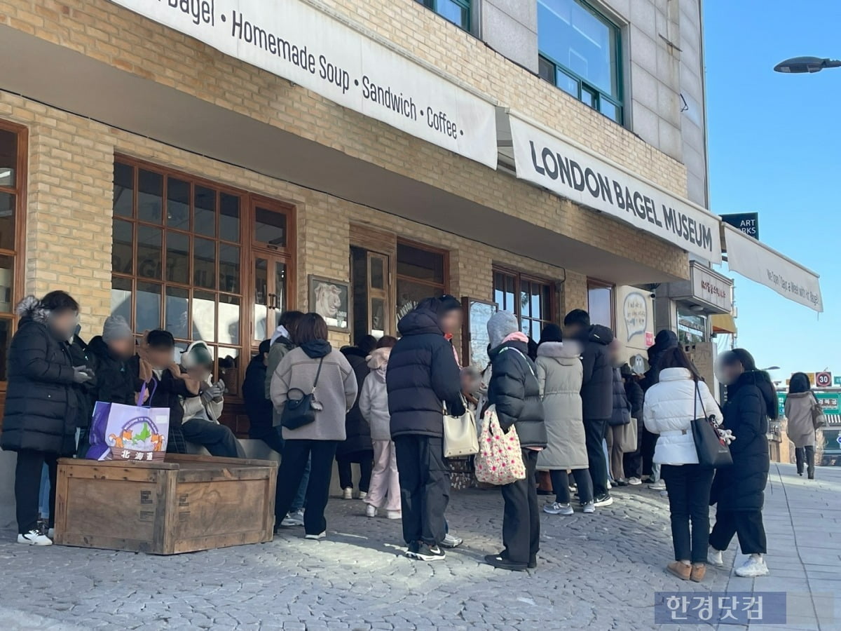 "'뉴요커 음식' 먹어보자"…연예인도 줄 선다는 맛집의 정체 [여기잇슈]