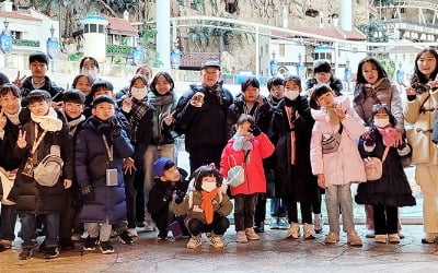 굿리치, '1월의 산타클로스' 변신…보육원 찾아 사회공헌활동