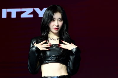 [포토] ITZY 채령, '도도하게~'