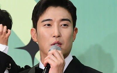 '상간남 피소' 강경준 침묵 중…상대 유부녀, 직장서 해고