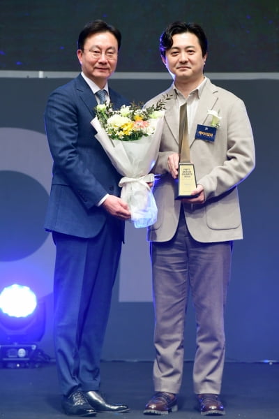 [포토] 기프티쇼 비즈, '2024 대한민국 퍼스트브랜드 대상' 모바일쿠폰서비스 부문 수상