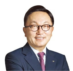 박현주, 미래에셋 지배회사 지분 25% 기부