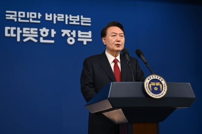 尹, 증시 개장식 참석…"공매도 개혁 차질 없이 준비"