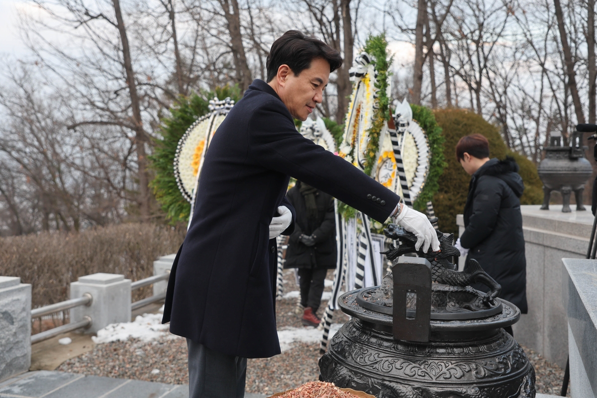 "올해도 안 멈춘다" 김진태 지사 새해 사자성어는 '마부정제'