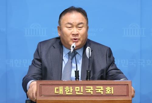 이상민 국민의힘 입당 수순?…유성을 경쟁자 지역구 바꿔