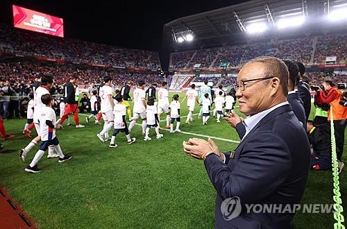 [특파원 시선] 한·베 스포츠 교류 확대…'제2의 박항서' 나오려면