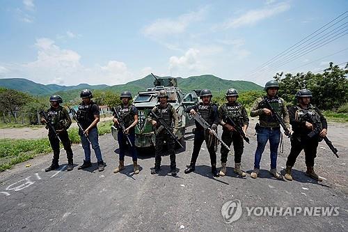 '안 쓰면 죽인다'…멕시코 마약조직 와이파이로 주민 돈 갈취