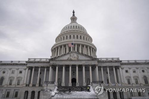 美의회, 2024회계연도 세출 예산규모 합의…셧다운 우려는 상존