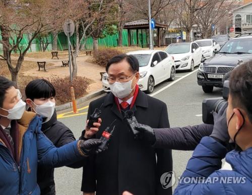 '선거법 위반 혐의' 홍남표 창원시장 결심공판서 재차 혐의 부인