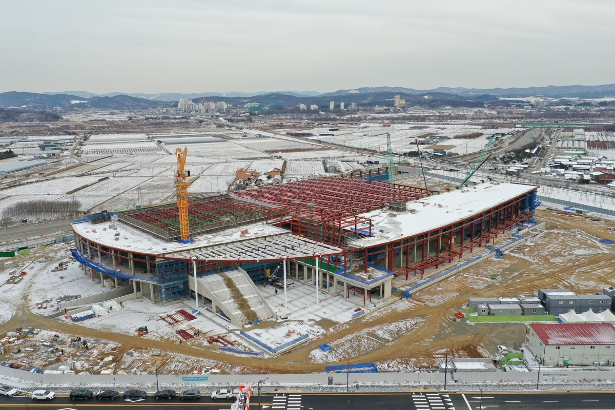 충북 도립컨벤션센터 '청주OSCO' 상량식 열어…공정률 45%