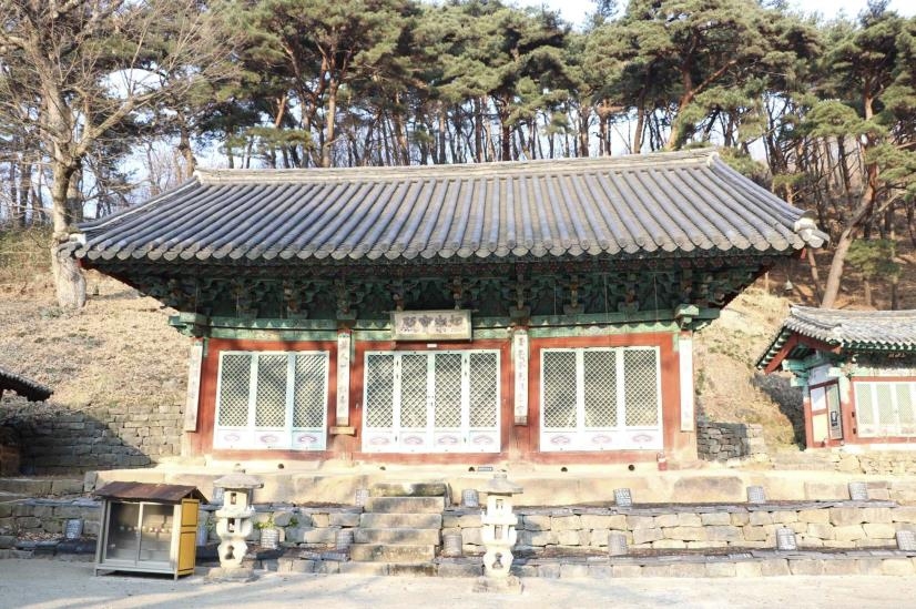 17세기 중건 흔적 고스란히…'서산 문수사 극락보전' 보물 된다