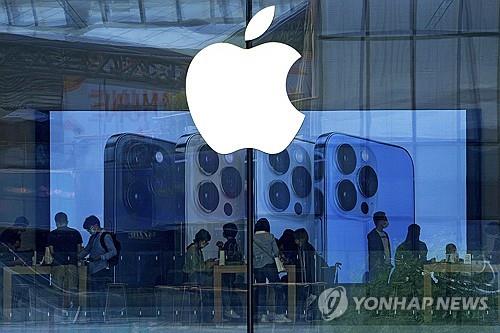 삼성에 AI폰 출시 선수 뺏긴 애플…"조용히 아이폰 역량 강화중"