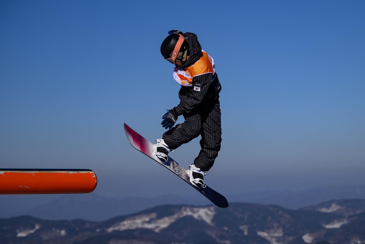 [청소년올림픽] 스노보드 이채운 금메달…한국, 빙속·아이스하키서 은 2개 추가