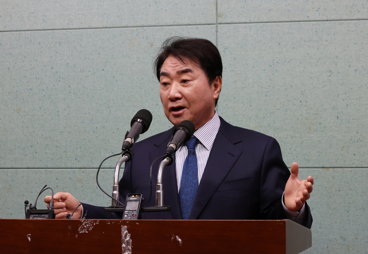 이석현 새로운미래 창당위원장 "전북 모든 지역구에 후보 낼 것"