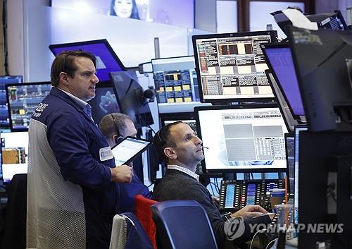 美연준 금리결정 앞두고 美 다우·S&P500 최고치 경신(종합)