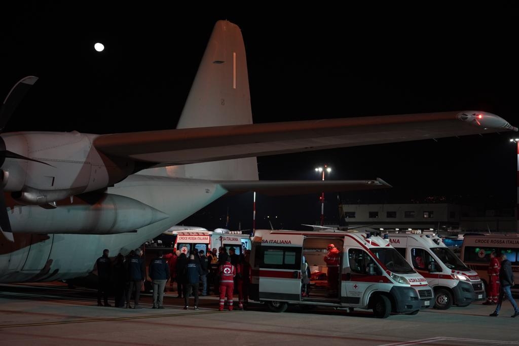 가자지구 부상 어린이 11명 이탈리아 첫 도착