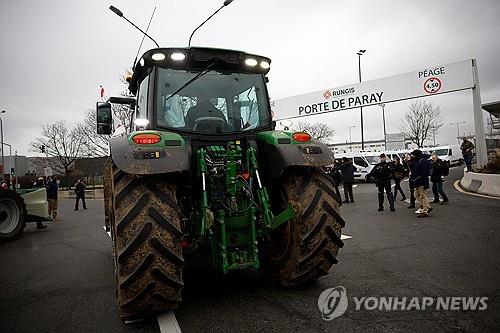 거세지는 佛 농민시위…EU, 우크라산 농산물 수입제한 추진(종합)