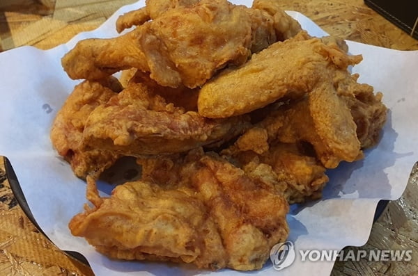 외국인도 홀린 맛…한국 치킨·라면 '열광'