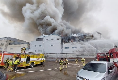 인천 가좌동 산업단지서 큰불…공장 6곳 피해