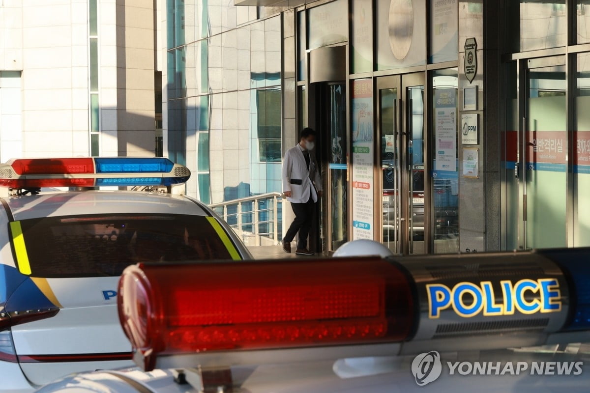 '피습' 배현진, 경찰 조사서 처벌의사 밝혀