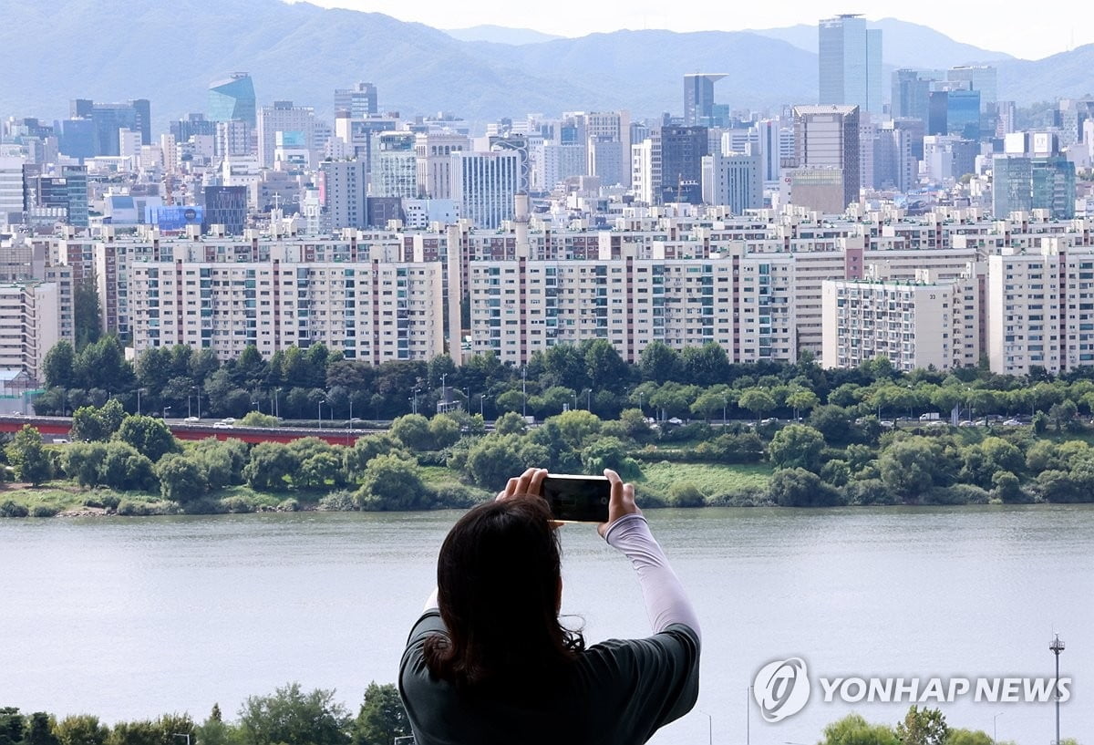 '실거주 의무' 3년 유예…개정안 처리 속도