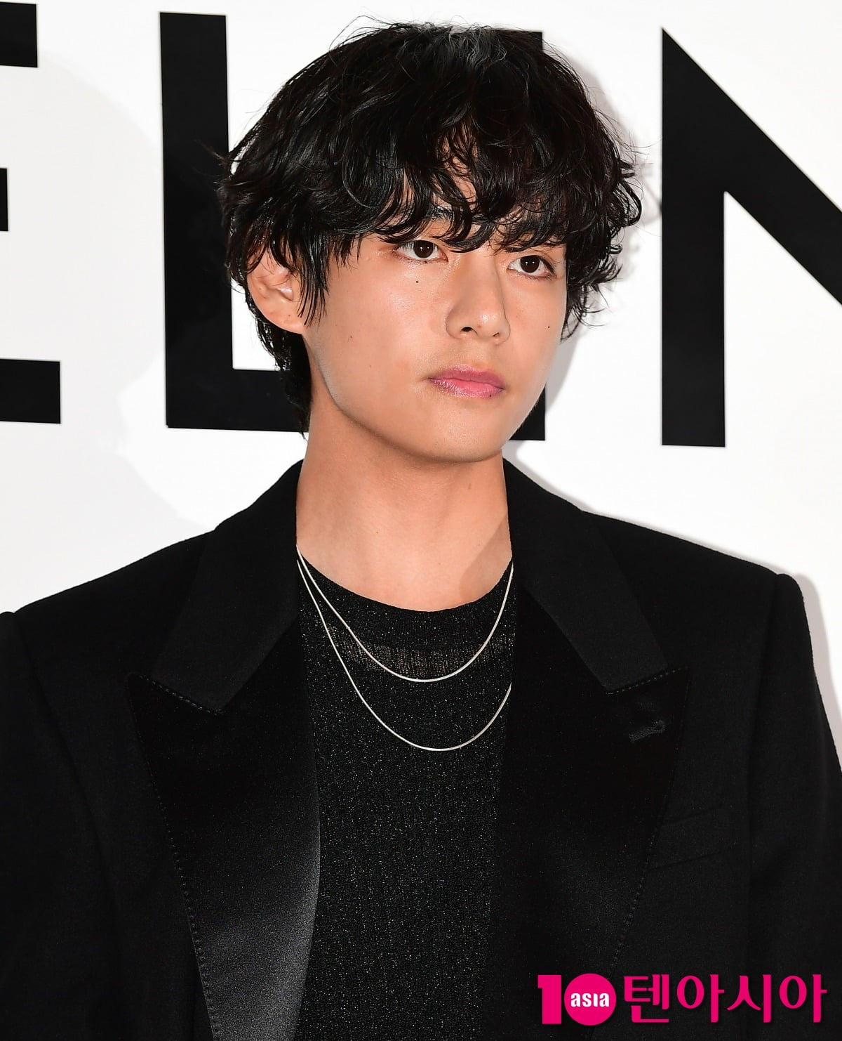 防弾少年団V、ソロアルバム準備中? 「一定確定後公開」