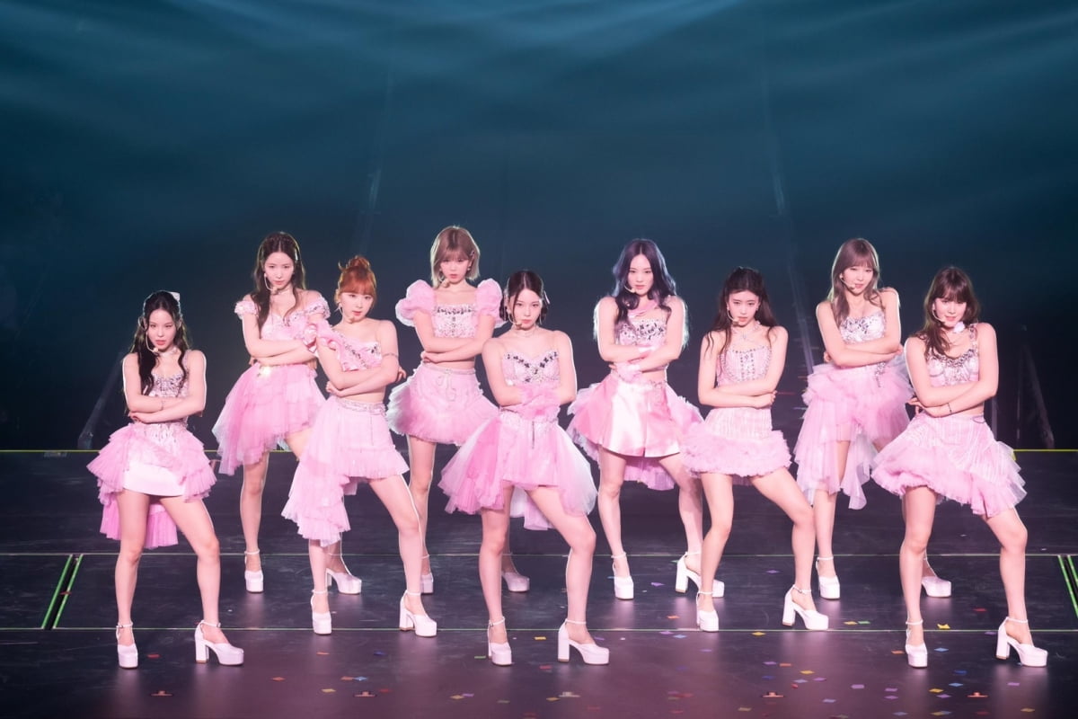 「JYP日ガールズグループ」ニジュ、夏の夜を開く月君第2単独ツアー