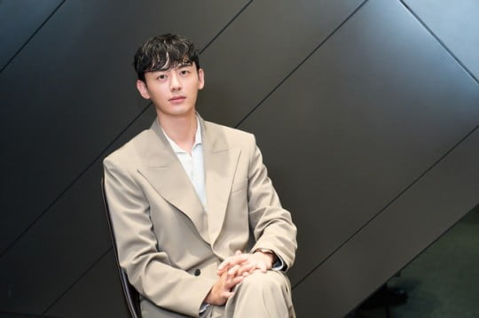 イ・ジフン、「開封を控えて血は乾くが夢だけのようだ」
