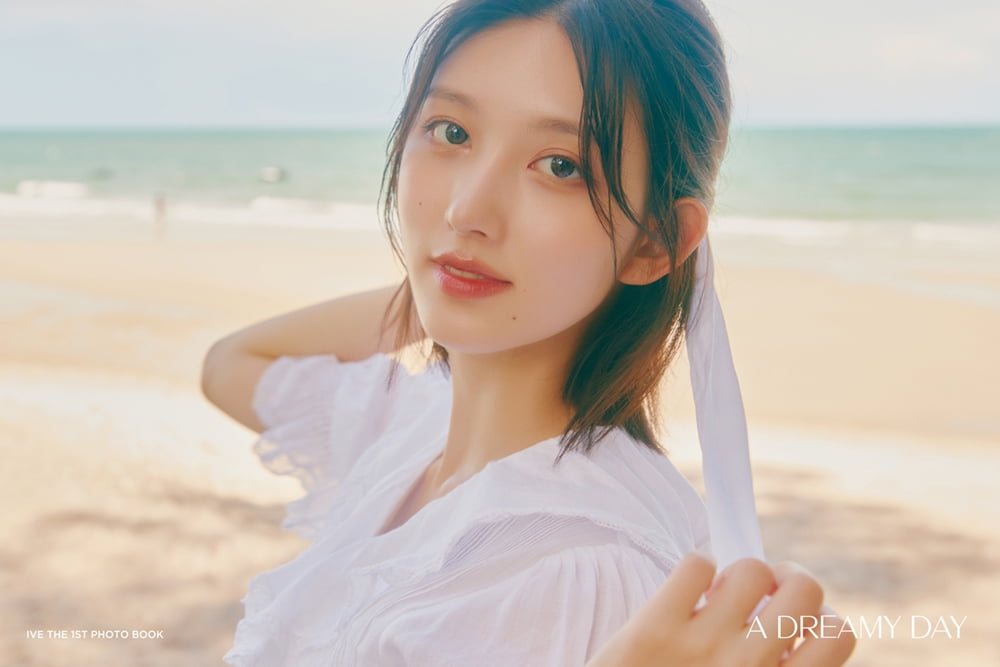 アイブ、6人6色「夏の日の記録」が入った初めてのフォトブック発売