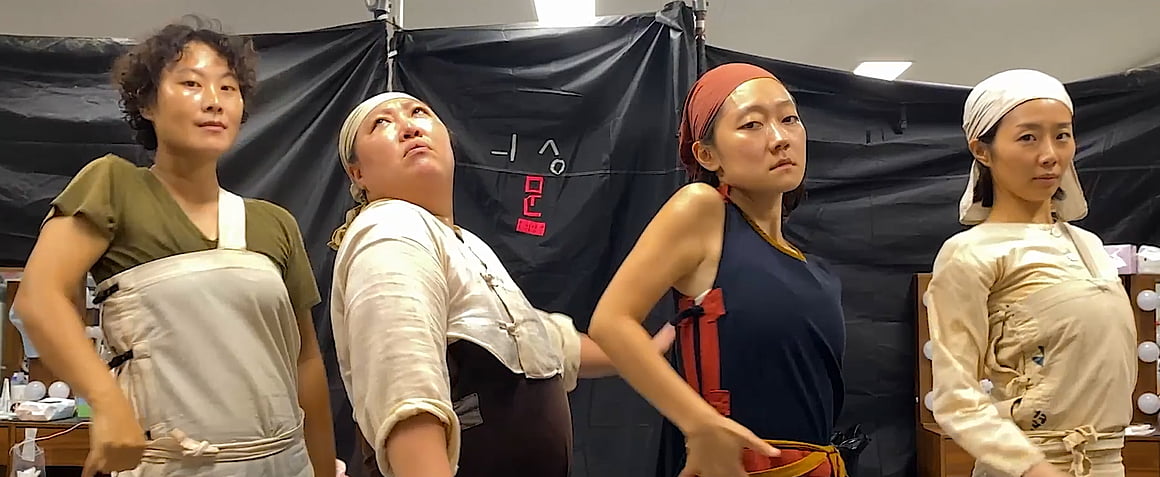 チームワークが何なのか気になったら、「密輸」の「沿岸桟橋」をご覧ください。