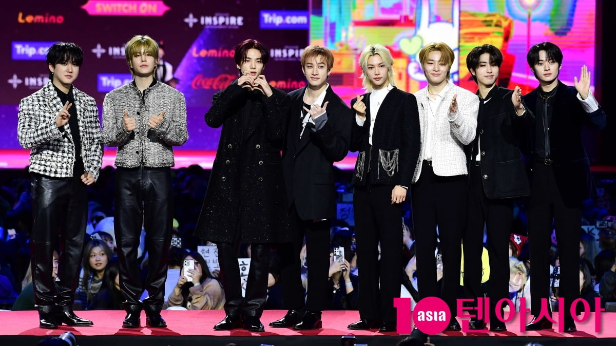 “No. 1 among K-pop groups” Stray Kids ranks second in U.S. album sales in 2023, following Taylor Swift