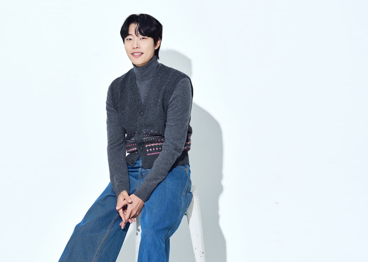 Ryu Jun-yeol "Blue Dragon Park Jin-young's stage reaction = misunderstanding, I'm happy that an all-purpose meme came out" [Interview ②]