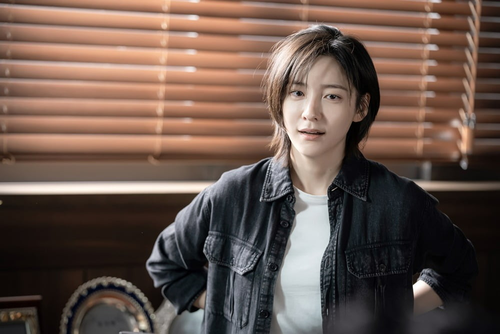 Park Ji-hyun “I gained 7kg for my detective character”