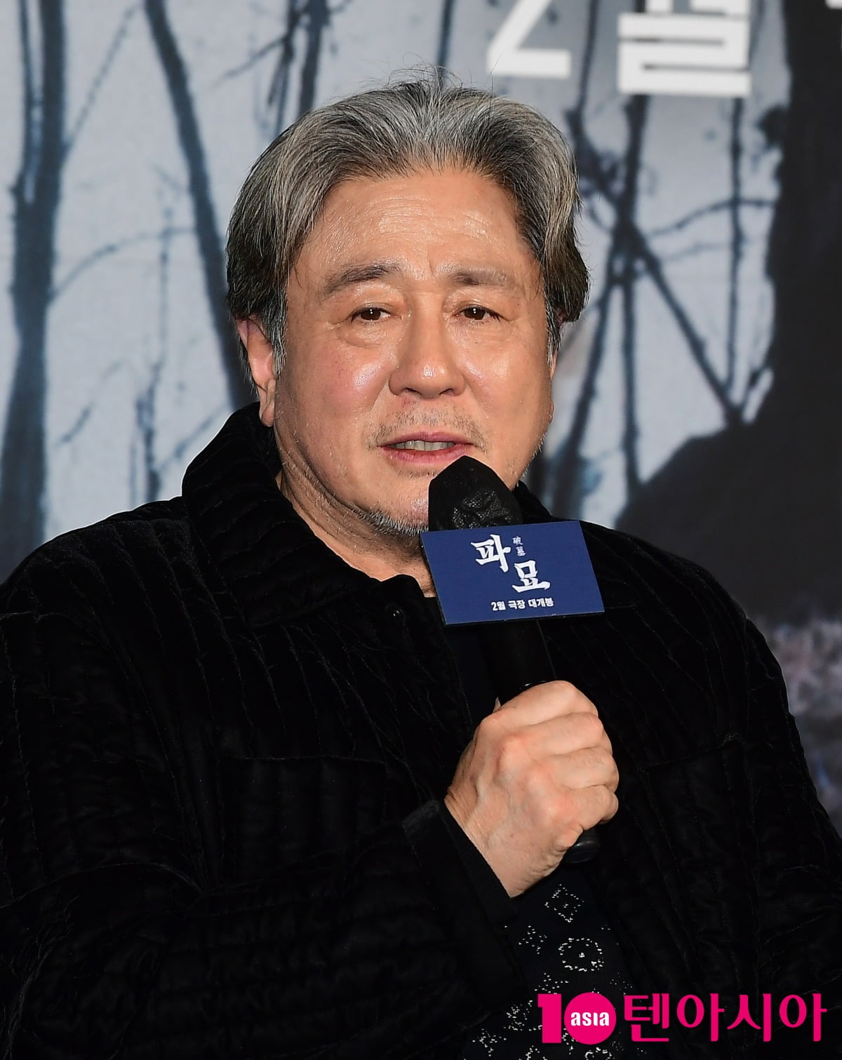 Choi Min-sik, "I'm worried that Kim Go-eun, who is doing good work, will work two jobs."