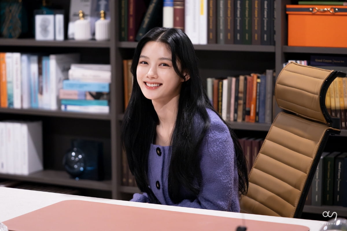 'My Demon' Kim Yoo-jung, "Thank you for being with Do-hee who was lonely"