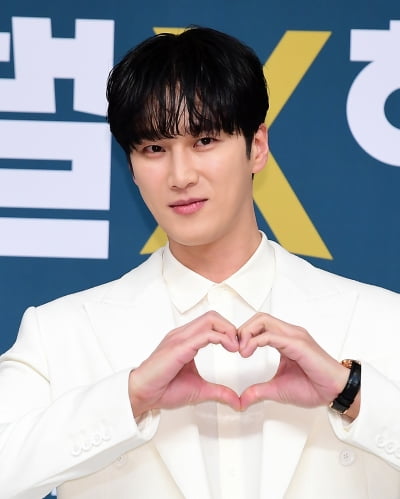 [TEN포토]안보현 '사랑해요 여러분'