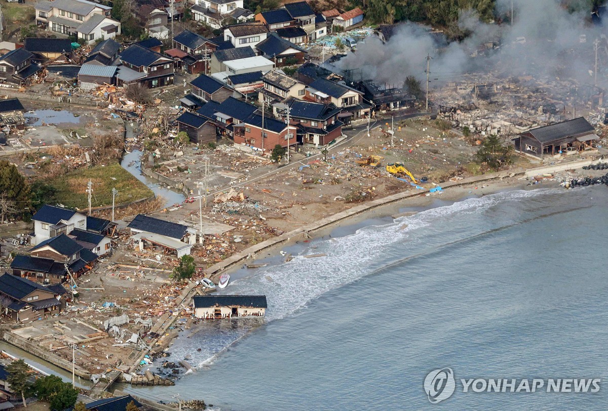 "日노토반도 강진에 육지 4.4㎢ 늘어…쓰나미 높이 4.7ｍ"(종합)