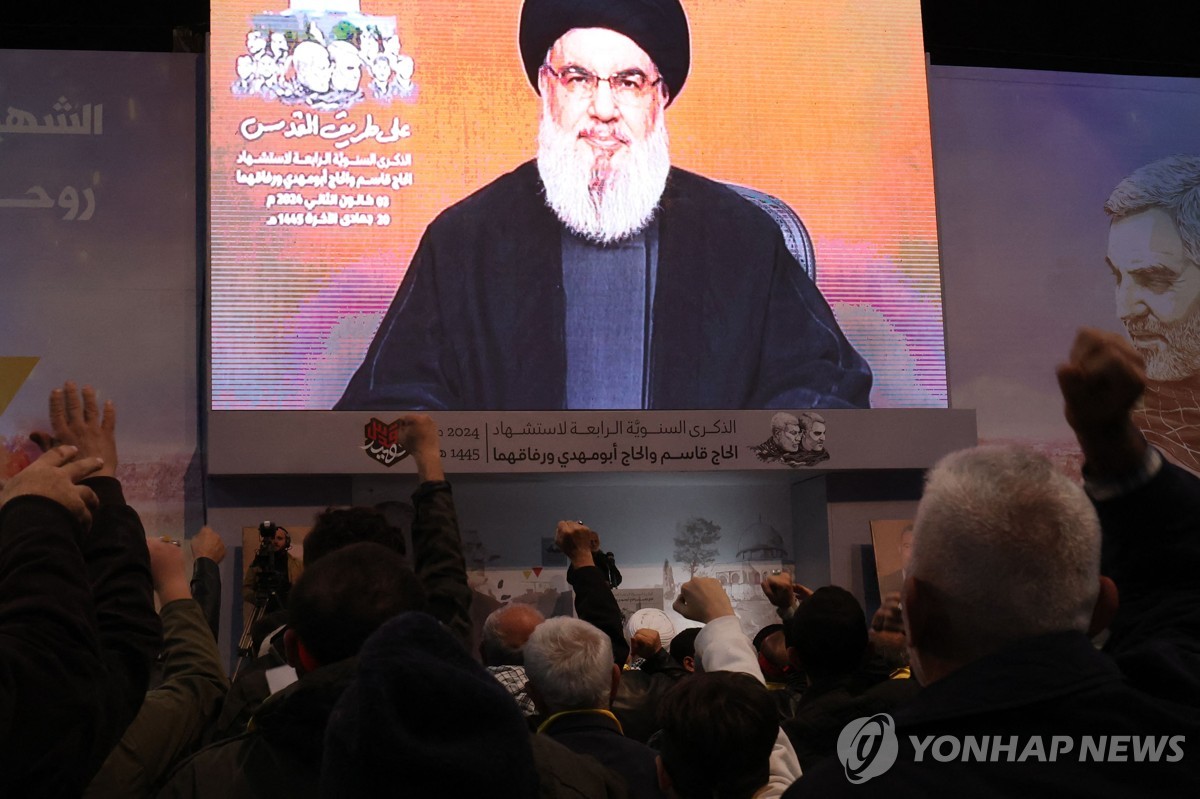 이란 최고지도자 "적들이 재앙 일으켜, 강경한 대응이 신의 뜻"