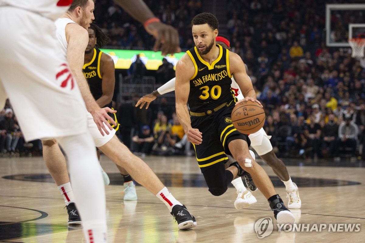 징계 풀린 그린, 출전은 아직…NBA 골든스테이트, 토론토에 완패