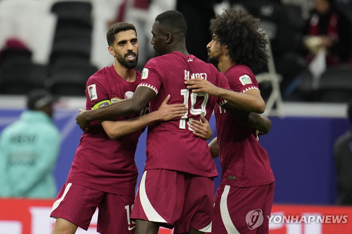 [아시안컵] 개최국 카타르, 가장 먼저 16강행 확정…타지키스탄에 1-0 승리