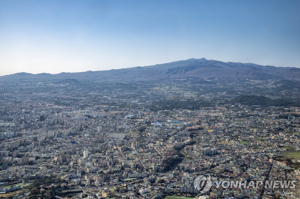 '공항은 서제주·항만은 동제주'…"제주도 3개 기초단체 바람직"