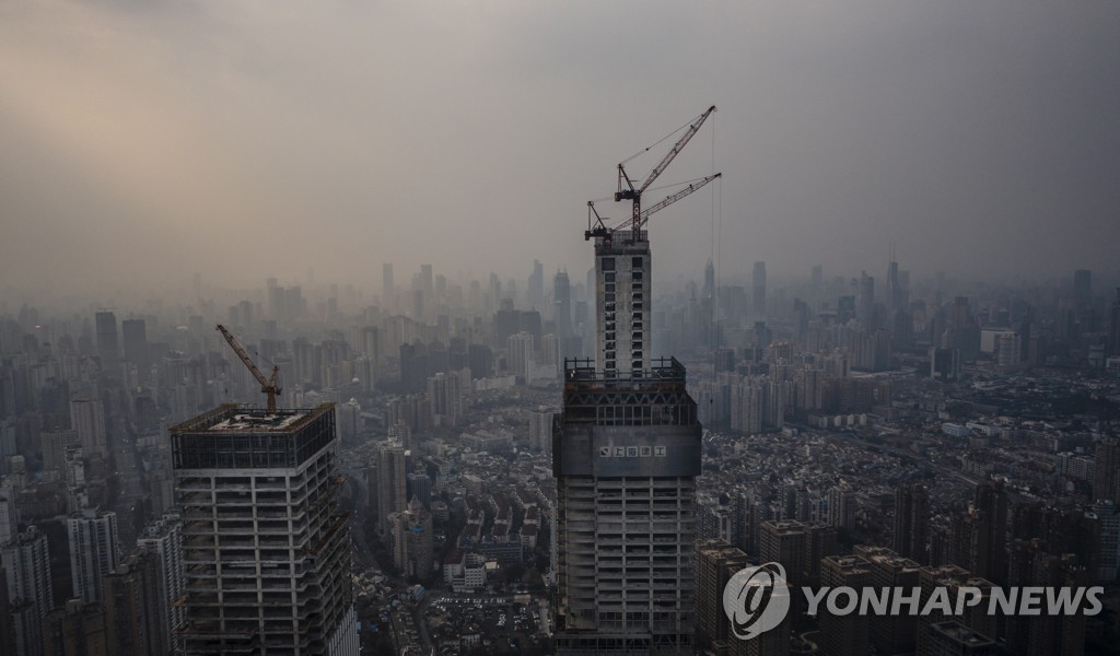 中 100대 부동산기업 작년 매출 17.3%↓…"대도시 임대도 침체"