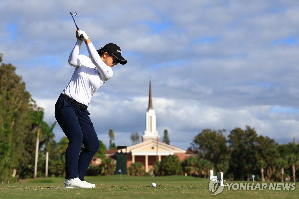 신인 강민지, LPGA 투어 데뷔전 첫날 67타 공동 4위