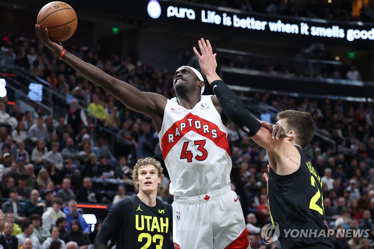 "NBA 시아캄, 토론토에서 인디애나로 트레이드"