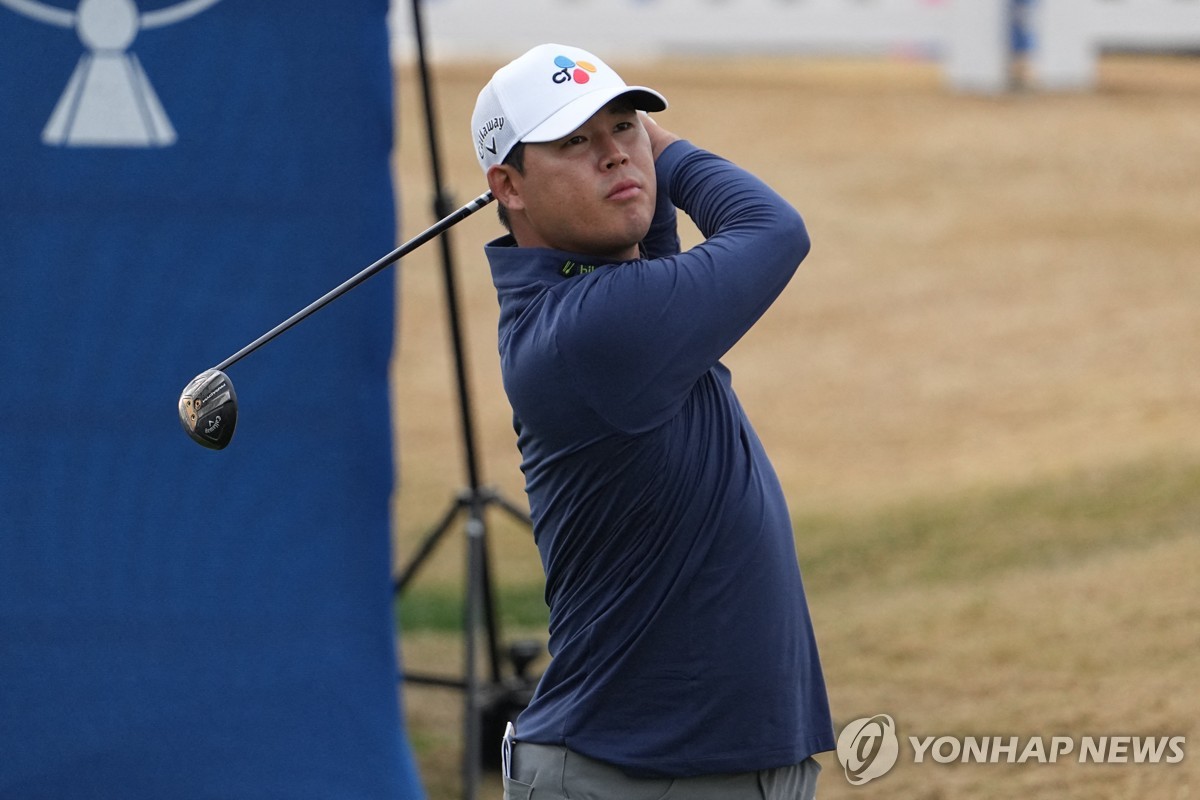 김시우, PGA 아메리칸 익스프레스 사흘 연속 5위…선두와 7타 차