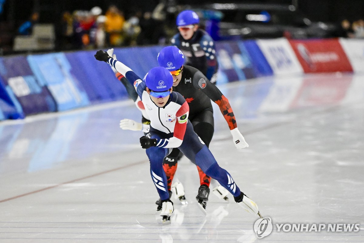 빙속 정재원, 월드컵 5차 매스스타트 금메달…이승훈 13위