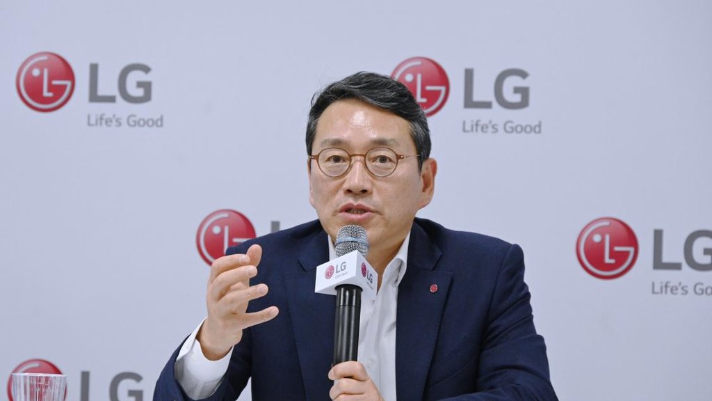 [CES 2024] LG전자 조주완 "AI=공감지능…고객경험 차별화에 필수"