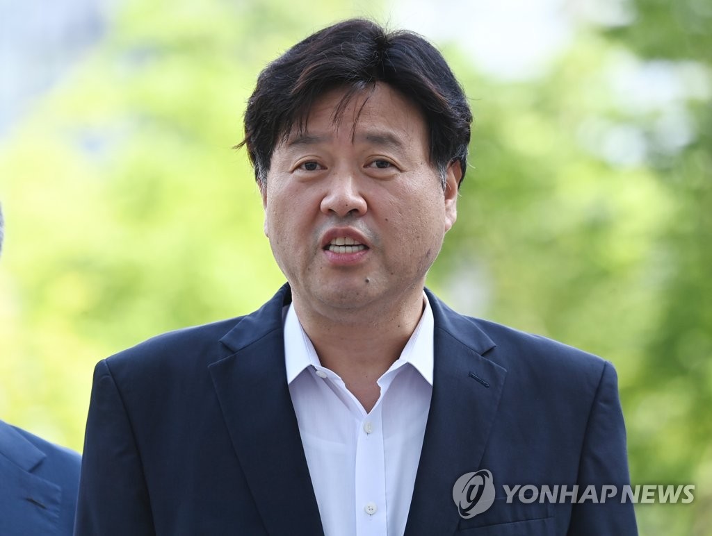 '김용 재판 위증교사' 관계자들 구속…법원 "증거인멸 염려"(종합)